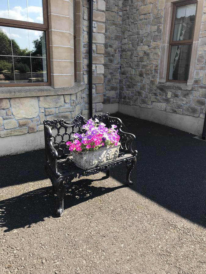 Bed and Breakfast Beechtree Manor Cullybackey Esterno foto